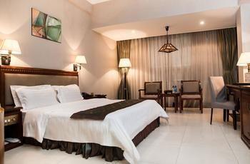 New Plum Garden Seasons Hotel - Shenzhen Zhucun  Extérieur photo
